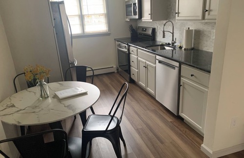 Niles Apartment | Charming 2-bedroom apartment in Niles with WiFi and AC
