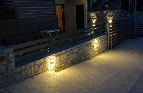 Sipiada Apartment | Charming 2-bedroom apartment in adorable Konistres with WiFi, AC