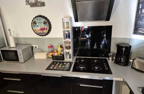 Selongey House | Charming 2-bedroom barn in Selongey with AC, WiFi