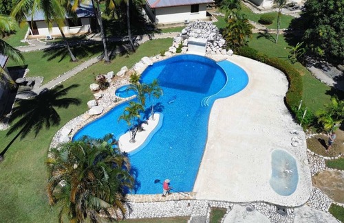 Nicoya House | Charming 2-bedroom bungalow in peaceful Guanacaste with AC and Swimming pool.