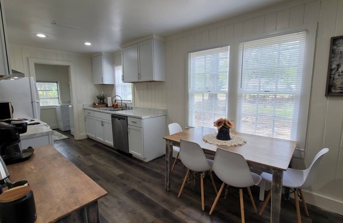 Enterprise Cottage | Charming 2-bedroom cottage with WiFi and AC in serene Enterprise