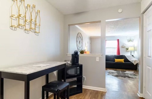 Music Row Apartment | Charming 2-bedroom Condo On Music Row