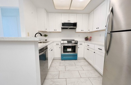 Irvine Condo | Charming 2-bedroom condo with WiFi, AC in nice Irvine