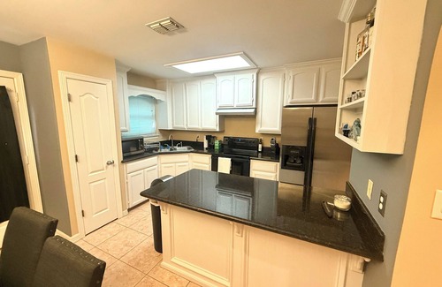 Pharr Condo | Charming 2-bedroom condo in superb Pharr with AC, WiFi