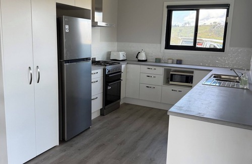 Lithgow City Council House | Charming 2 bedroom cottage in kanimbla valley