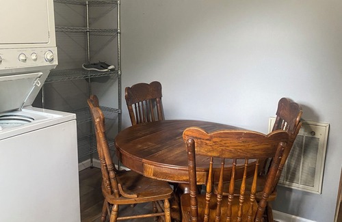 Meador Cottage | Charming 2-bedroom cottage in Matewan with WiFi and AC
