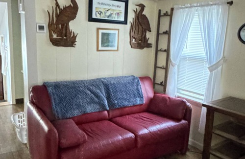 Scottsburg Cottage | Charming 2-bedroom cottage on Loon Lake