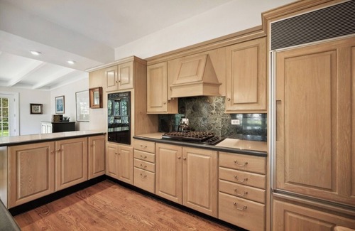 Winnetka House | Charming 2-bedroom home in fantastic Winnetka, IL location