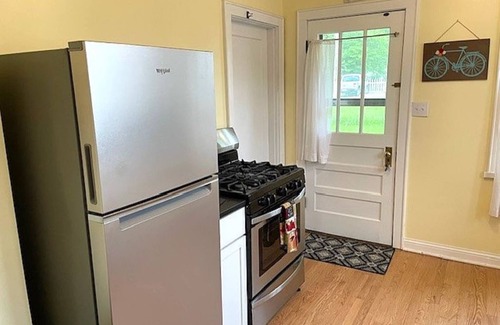 Hermann House | Charming 2-bedroom house in fabulous downtown Hermann
