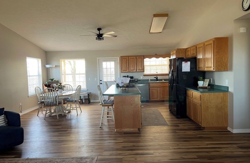 Lone Rock House | Charming 2-bedroom house in lovely Norfork Surrounding Area