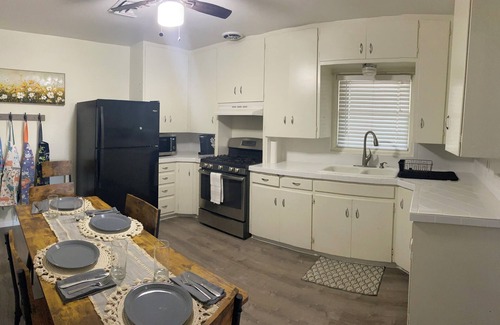 Safford House | Charming 2-bedroom house in Safford, AZ with AC, Wi-Fi