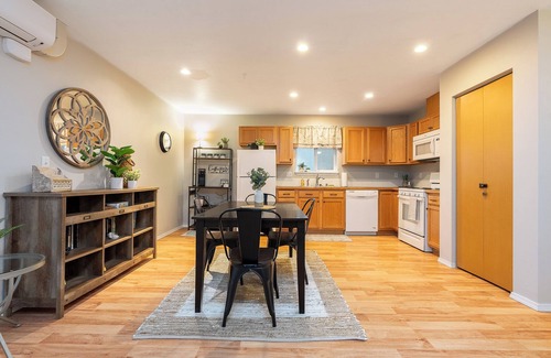 West Central House | Charming 2-bedroom house in Spokane with WiFi and AC