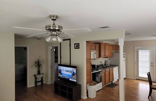 Chapman House | Charming 2-bedroom lake house in peaceful Dozier with WiFi, AC