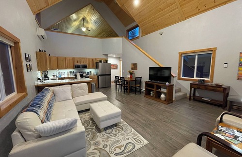 Clark Fork House | Charming 2-bedroom retreat Chalet Soleil au Lake Pend Oreille!
