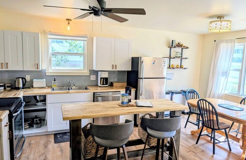 New Minas House | Charming 2-bedroom Retreat with AC, WiFi in the Heart of the Annapolis Valley