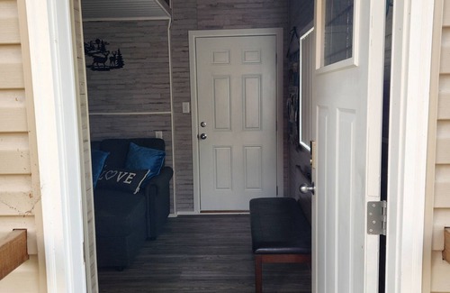 Pocatello Cottage | Charming 2-bedroom Tiny home, with Wi-Fi in Pocatello