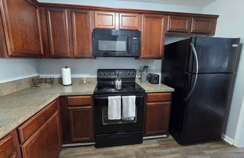 La Vergne House | Charming 2-bedroom townhome with WiFi, AC in fabulous La Vergne