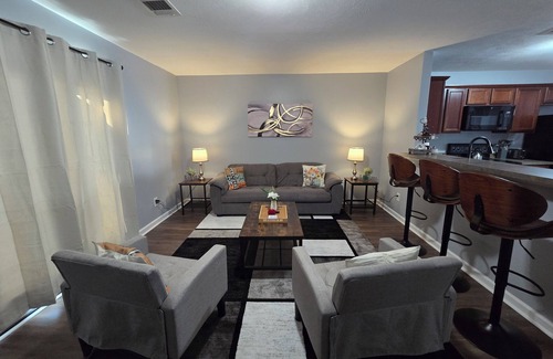 La Vergne House | Charming 2-bedroom townhome with WiFi, AC in fabulous La Vergne