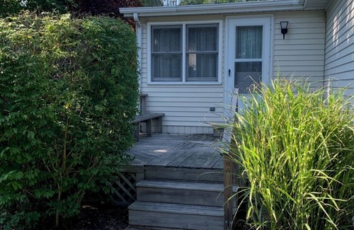 Bemus Point House | Charming 2-bedroom house with WiFi, AC in serene Bemus Point