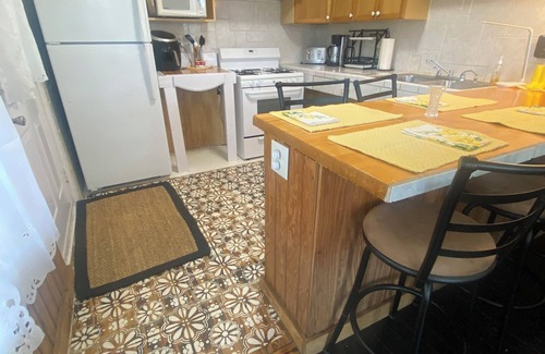 Ellwood City House | Charming 2-bedroom bungalow with AC, WiFi,washer and dryer, ON THE CREEK.
