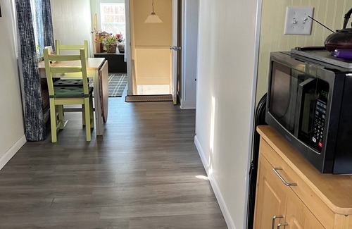 Williamsport House | Charming 2-bedroom house with AC and WiFi in Williamsport