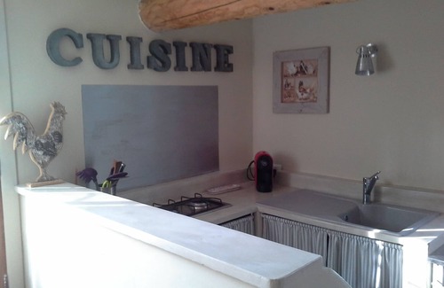 Cavaillon House | Charming 2-person gite with pool between Luberon and Alpilles