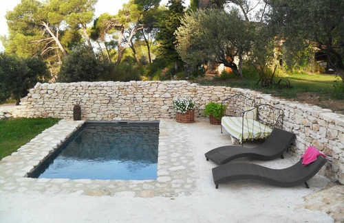 Cavaillon House | Charming 2-person gite with pool between Luberon and Alpilles