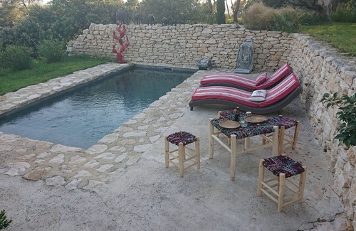 Cavaillon House | Charming 2-person gite with pool between Luberon and Alpilles