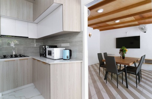 Rasdhoo Apartment | charming 2-room apartment offers the perfect retreat for families and friends.