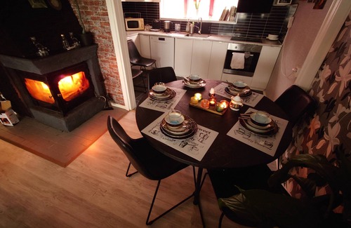Alingsas Municipality Villa | Charming 2-bedroom house in welcoming Västra Götalands län with AC, WiFi