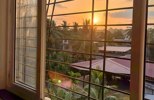 Bambolim Apartment | Charming 2BHK apartment with WiFi, AC in Bambolim, Near the Beach & Grand Hyatt
