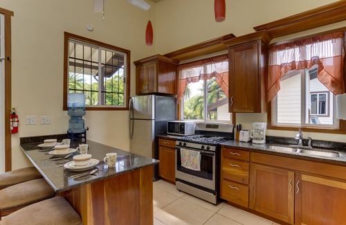 Placencia Cottage | Charming 2BR Casita Great Price & Great Location