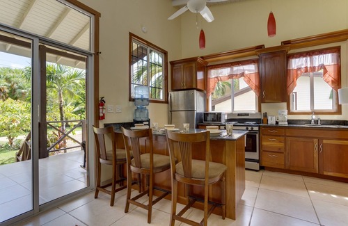 Placencia Cottage | Charming 2BR Casita Great Price & Great Location