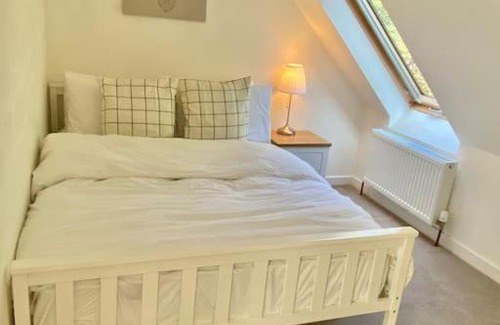 Carberry House | Charming 3/4 bedroom semi-detached cottage.