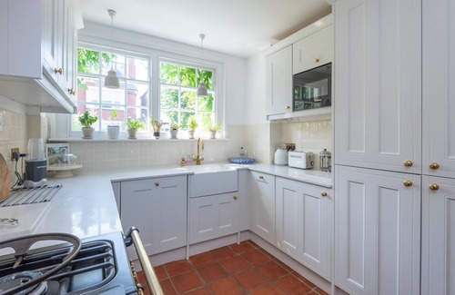 Mortlake House | Charming 3-Bedroom House in Richmond