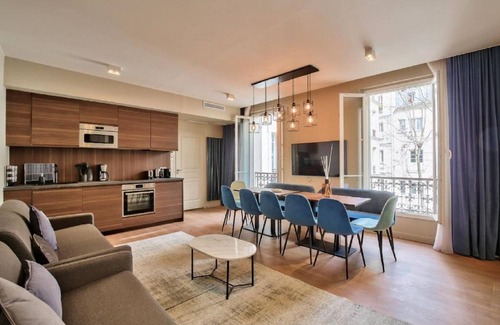 Notre-Dame-des-Champs Apartment | Charming 3-Bedroom Apartment by Luxembourg Gardens