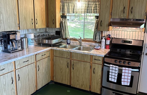 Magnetawan Cottage | Charming 3-bedroom Island View Cottage in pleasant Magnetawan with WiFi, AC