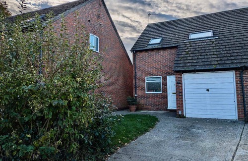 East Hagbourne House | Charming 3-Bedroom Retreat in Oxfordshire