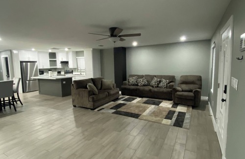 San Benito House | Charming 3-bedroom house in delightful San Benito with WiFi, central AC and Heat
