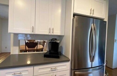 Dartmouth House | Charming 3-bedroom house with AC and WiFi in Dartmouth