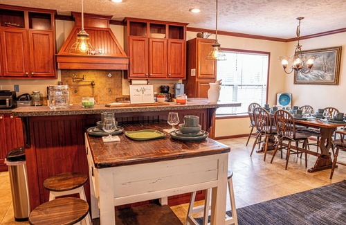 Belhaven House | Charming 3-bedroom house on the water with a dock, close to Belhaven & Bath NC.