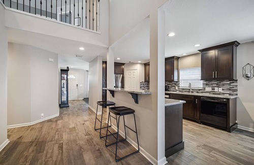 Kingwood House | Charming 3-bedroom house with WiFi, AC in enjoyable Houston with Pool