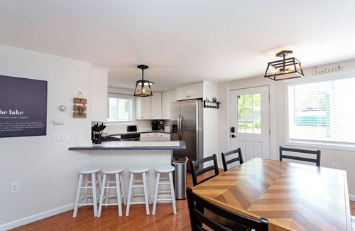 Conesus House | Charming 3-bedroom house in Enchanting Conesus with WiFi, AC