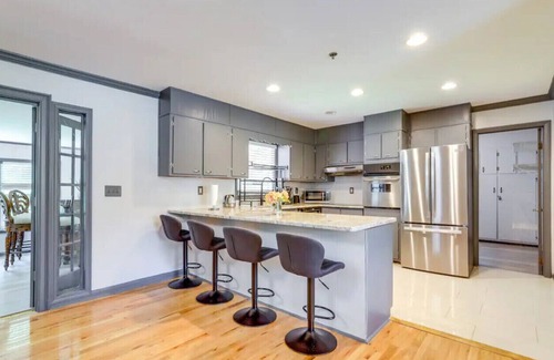 Candler-McAfee House | Charming 3-bedroom house with AC in Decatur