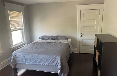 Madison House | Charming 3-bedroom house in phenomenal Madison with AC, WIFI Great Location