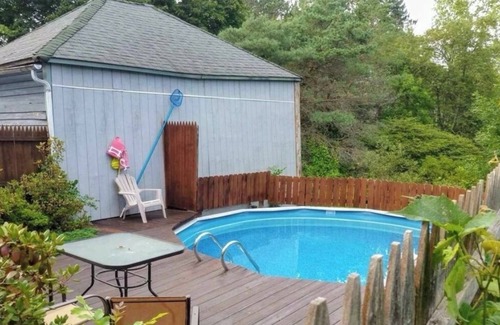 Milford House | Charming 3-bedroom house with a Pool, WiFi, AC 5 minutes from the Dreams Park
