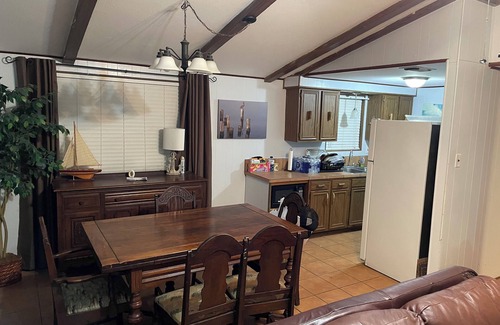 Riviera House | Charming 3-bedroom house in brilliant Riviera with AC, WiFi, and Private pier!