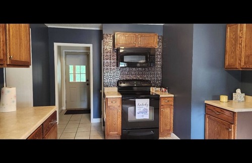 Sturgis House | Charming 3-bedroom house in a country setting with WiFi
