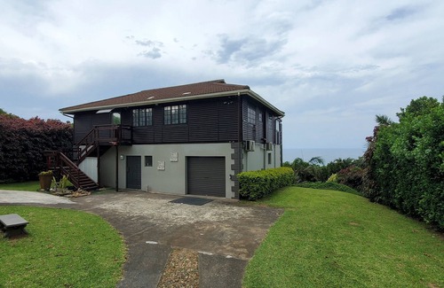 Elysium House | Charming 3-bedroom house with AC and WiFi in lovely s coast, fantastic sea views