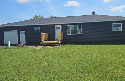 Westmoreland House | Charming 3-bedroom house in enchanting Westmoreland 8 miles from Turning Stone